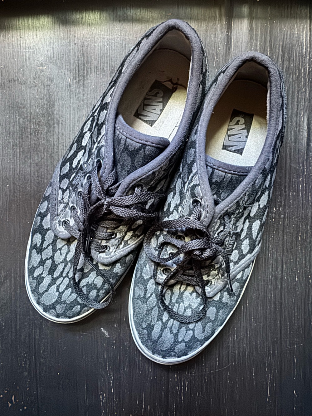 Vans Women's Black and Gray Patterned Canvas Lace-Up Sneakers